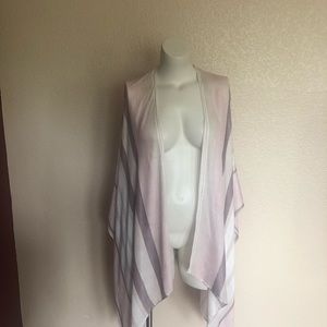 BCBGeneration Ponchos Coverup Kimono Top One Size OS New